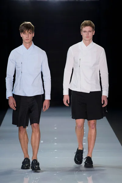 Look 69